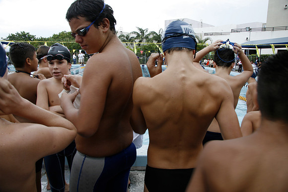 Belen Jesuit Junior High 2008 Swimming